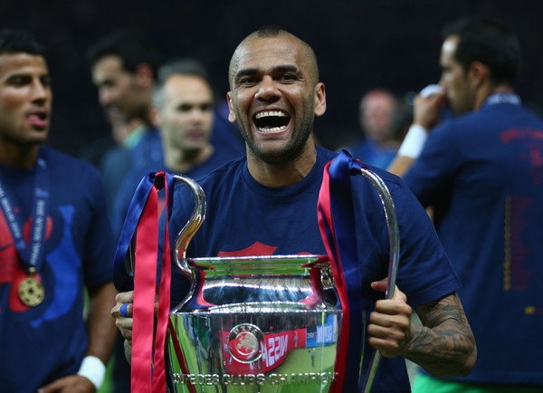 Daniel+Alves+Juventus+v+FC+Barcelona+UEFA+p_J1IpLvl-Nl